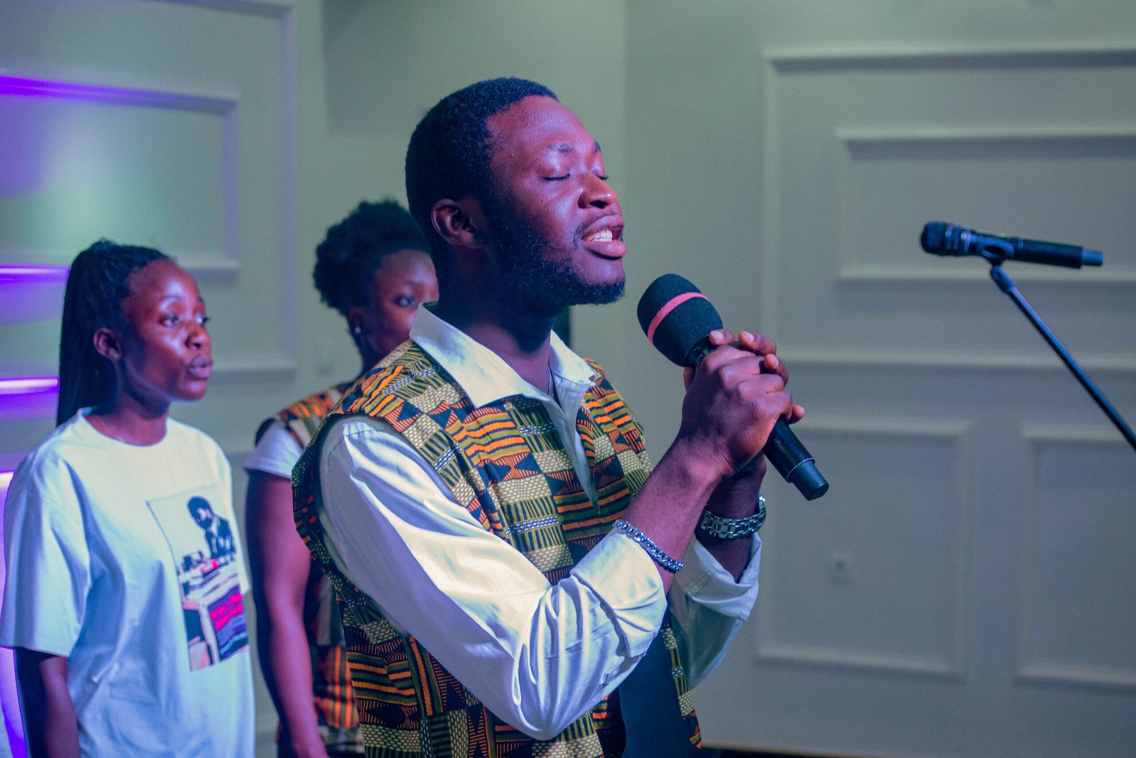 Choral Clash Performance