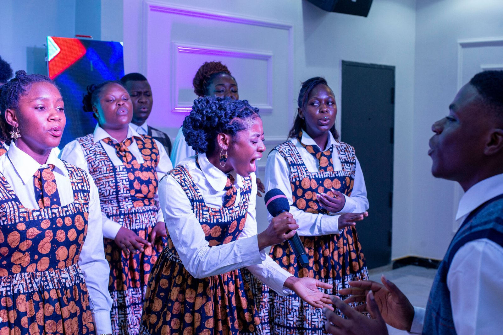 Choral Clash Performance